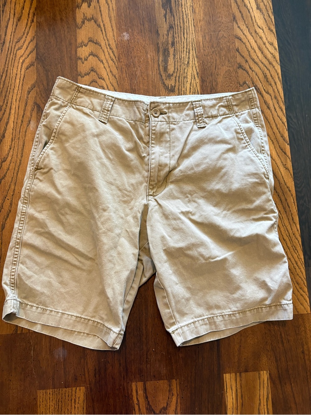 Old Navy Men's Beige Flat Front Shorts